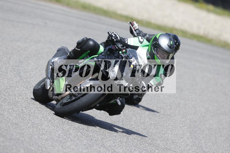 /Archiv-2025/09 22.04.2025 Cornu Master School ADR/rot-rouge/15